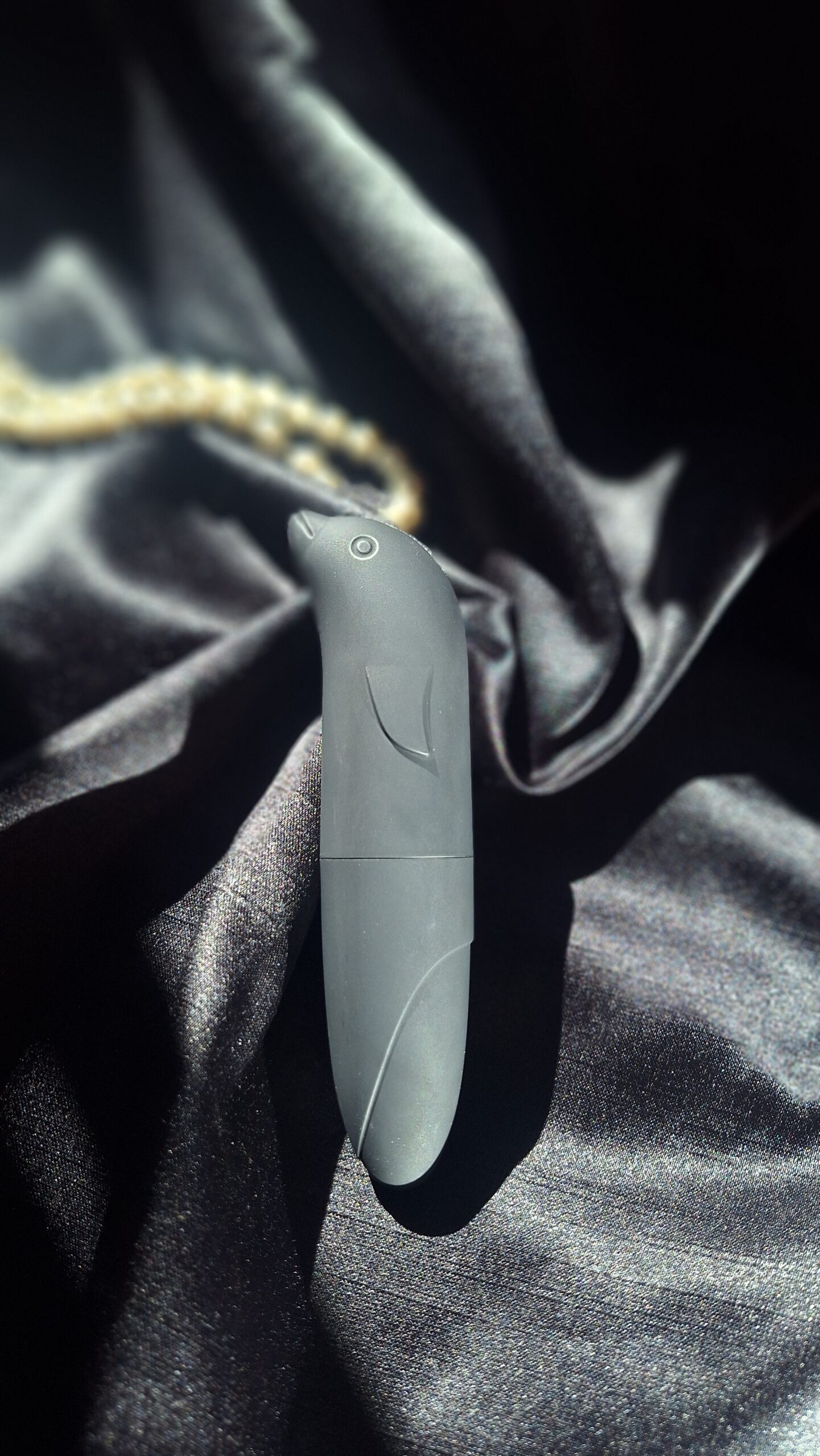 Vibrador Ponto G Golfinho em ABS Aveludado Cor Preto